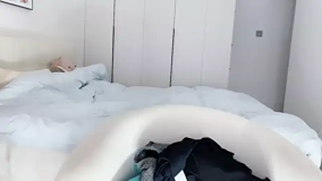 Snapshot of MIa59 chatting on 12-02-25, 01:11 MIa59 online show from 12-02-25, 01:11