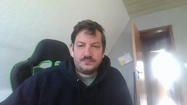 Snapshot of Golffahrer1982 chatting on 06-13-26, 08:12 Golffahrer1982 online show from 06-13-26, 08:12