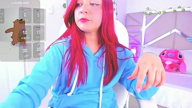 Snapshot of Zoe_Lennoxx chatting on 12-24-24, 04:51 Zoe Lennoxx online show from 12-24-24, 04:51