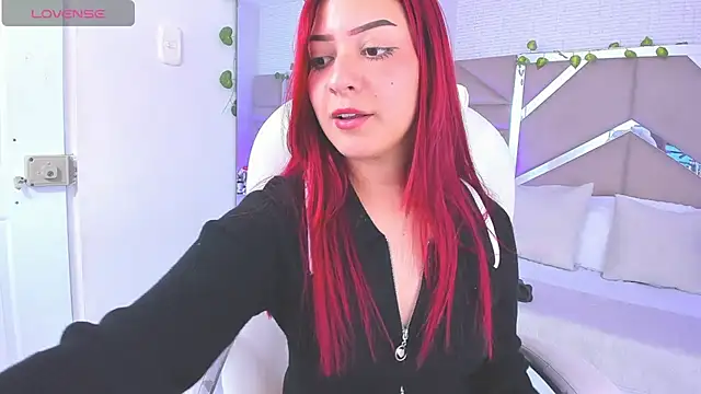 Snapshot of Zoe_Lennoxx chatting on 01-03-25, 08:11 Zoe Lennoxx online show from 01-03-25, 08:11