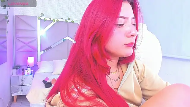 Snapshot of Zoe_Lennoxx chatting on 01-09-25, 12:46 Zoe Lennoxx online show from 01-09-25, 12:46