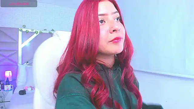 Snapshot of Zoe_Lennoxx chatting on 02-01-25, 08:37 Zoe Lennoxx online show from 02-01-25, 08:37