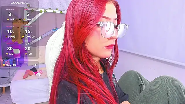 Snapshot of Zoe_Lennoxx chatting on 02-15-25, 02:44 Zoe Lennoxx online show from 02-15-25, 02:44