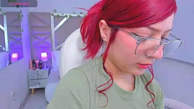 Snapshot of Zoe_Lennoxx chatting on 03-20-25, 04:31 Zoe Lennoxx online show from 03-20-25, 04:31