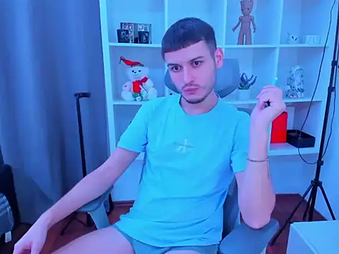 andboyfor6 online show from 12-22-25, 11:40