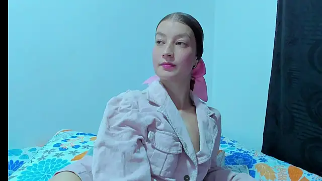 MiiaVolkova online show from 04-23-26, 11:51