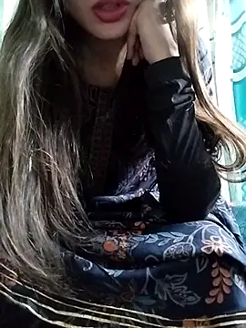 Noor Darliing online show from 03-08-25, 03:24