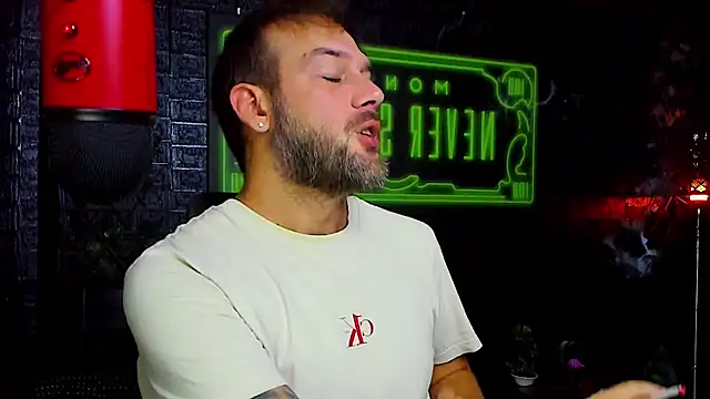 LexXHardy online show from 09-17-25, 02:19