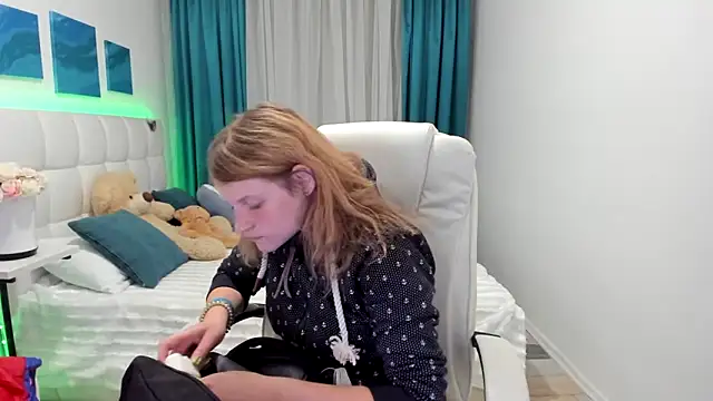 Kathlyn  Heath online show from 10-10-25, 07:13