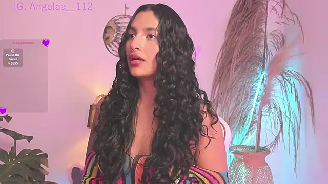 Snapshot of Anngel_1 chatting on 03-18-25, 05:53 Anngel 1 online show from 03-18-25, 05:53