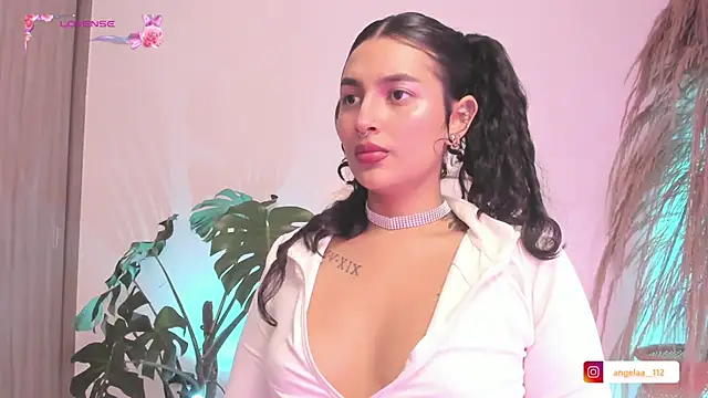 Snapshot of Anngel_1 chatting on 09-24-25, 04:21 Anngel 1 online show from 09-24-25, 04:21