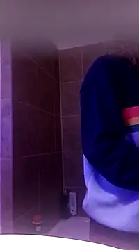 Snapshot of cammyquart chatting on 01-04-25, 03:18 cammyquart online show from 01-04-25, 03:18