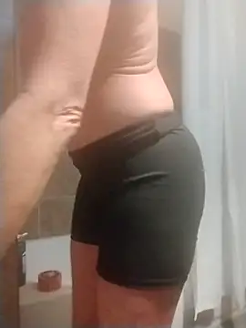 Snapshot of cammyquart chatting on 03-23-25, 04:16 cammyquart online show from 03-23-25, 04:16