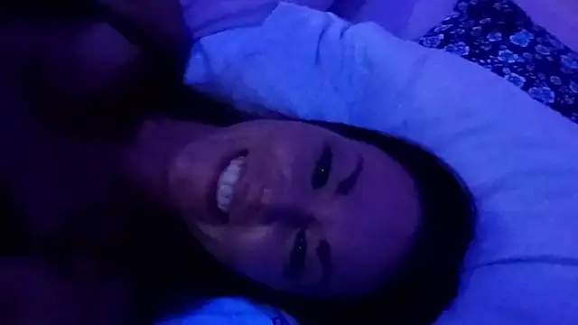 Snapshot of cammyquart chatting on 11-24-25, 02:22 cammyquart online show from 11-24-25, 02:22