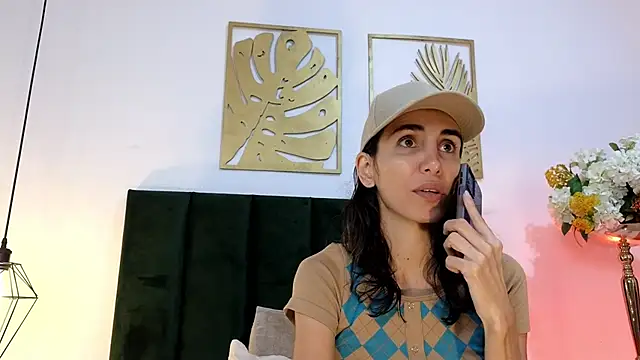 Snapshot of Nina_Cavaali chatting on 09-28-25, 02:22 Nina Cavaali online show from 09-28-25, 02:22