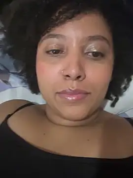 Snapshot of michell_bling1 chatting on 03-21-25, 06:16 michell bling1 online show from 03-21-25, 06:16