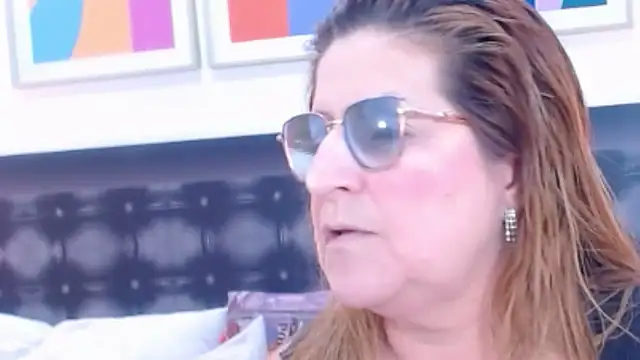 sandra 20 online show from 11-12-25, 10:48