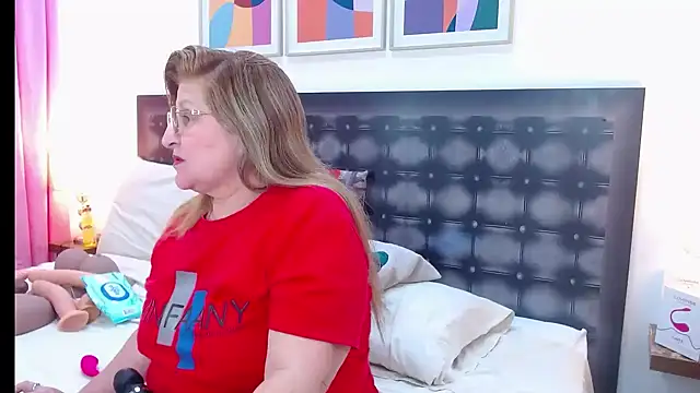 sandra 20 online show from 04-20-26, 07:48