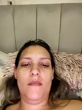 Mia Hampton online show from 01-11-25, 01:59