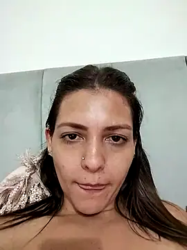 Mia Hampton online show from 03-01-25, 03:21