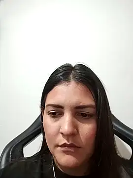 Snapshot of Mia_Hampton chatting on 12-17-25, 10:27 Mia Hampton online show from 12-17-25, 10:27