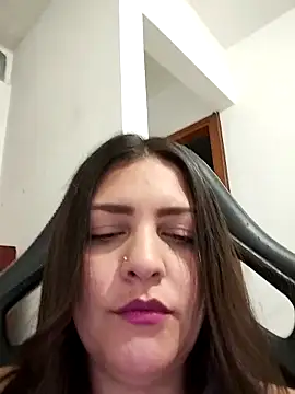 Snapshot of Mia_Hampton chatting on 02-08-26, 09:18 Mia Hampton online show from 02-08-26, 09:18