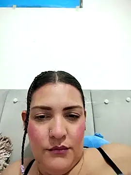 Snapshot of Mia_Hampton chatting on 03-27-26, 09:25 Mia Hampton online show from 03-27-26, 09:25