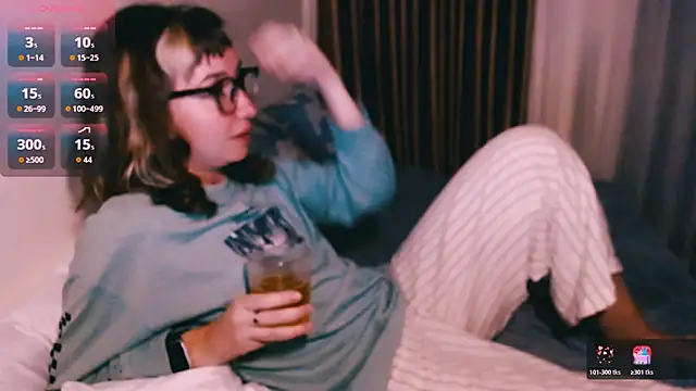 Snapshot of Cosmo_Riri chatting on 01-18-26, 03:27 Cosmo Riri online show from 01-18-26, 03:27