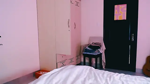 Snapshot of Cosmo_Riri chatting on 03-11-26, 10:21 Cosmo Riri online show from 03-11-26, 10:21