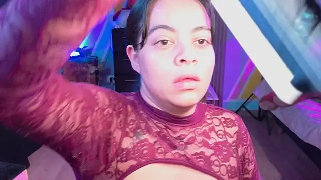 Cuttiealice online show from 10-13-25, 12:05