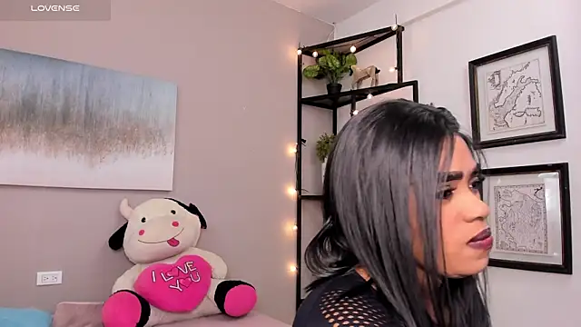 Briana Wells  online show from 03-29-26, 12:38