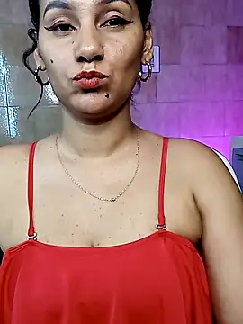 Snapshot of Leticia_goddes chatting on 03-15-25, 01:30 Leticia goddes online show from 03-15-25, 01:30