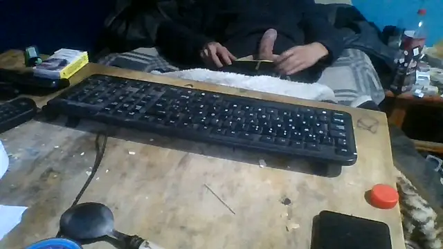 Snapshot of malekon76 chatting on 06-14-26, 02:19 malekon76 online show from 06-14-26, 02:19
