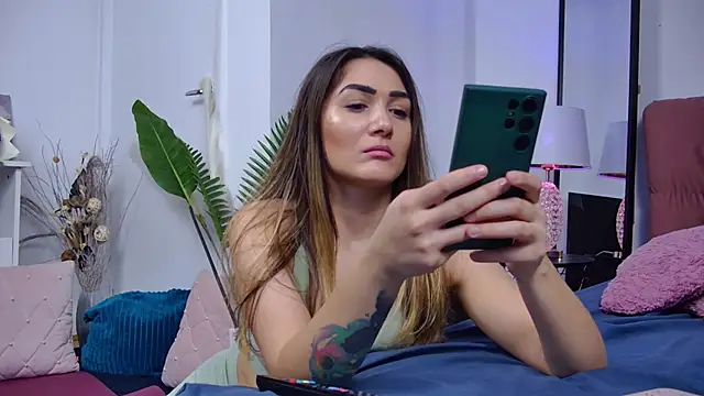 NicolLopeze online show from 02-23-25, 07:07