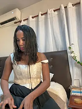 Snapshot of Isabella2603 chatting on 03-14-25, 11:00 Isabella2603 online show from 03-14-25, 11:00