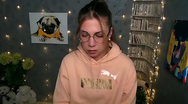 Sport Tall Doll online show from 01-03-25, 08:21