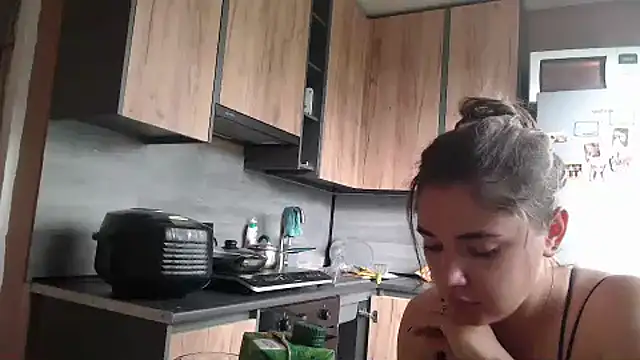 Snapshot of delightful_sofi chatting on 05-28-26, 01:41 delightful sofi online show from 05-28-26, 01:41