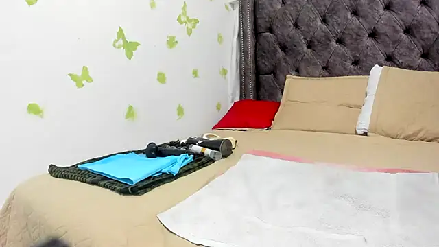 SHARICK GRECO online show from 03-30-26, 01:12