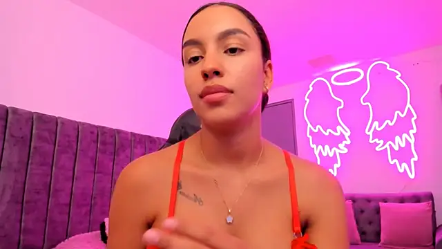 Snapshot of xiomara__cortes chatting on 09-30-25, 12:48 xiomara cortes online show from 09-30-25, 12:48