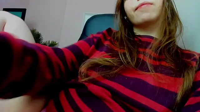 Snapshot of Persephoni chatting on 03-09-25, 06:21 Persephoni online show from 03-09-25, 06:21