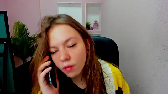 Snapshot of Persephoni chatting on 09-16-25, 08:21 Persephoni online show from 09-16-25, 08:21