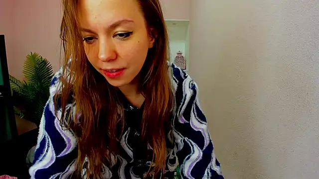 Snapshot of Persephoni chatting on 09-21-25, 10:44 Persephoni online show from 09-21-25, 10:44