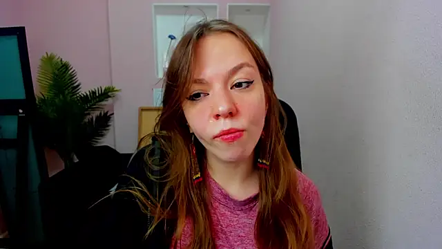 Snapshot of Persephoni chatting on 10-14-25, 08:20 Persephoni online show from 10-14-25, 08:20
