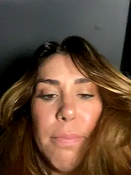 Snapshot of LeaGambit__ chatting on 11-13-25, 01:15 LeaGambit online show from 11-13-25, 01:15