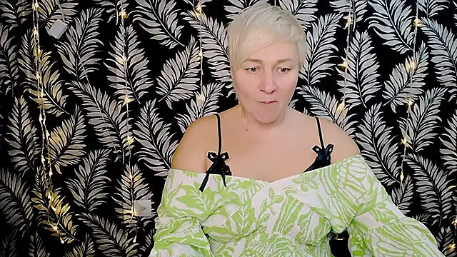 Olivia playful online show from 12-21-24, 03:31