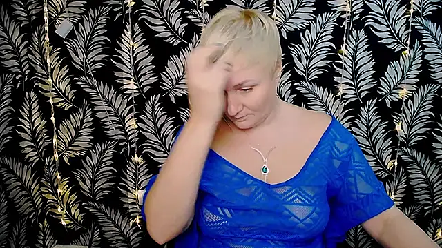 Olivia playful online show from 12-31-24, 03:31