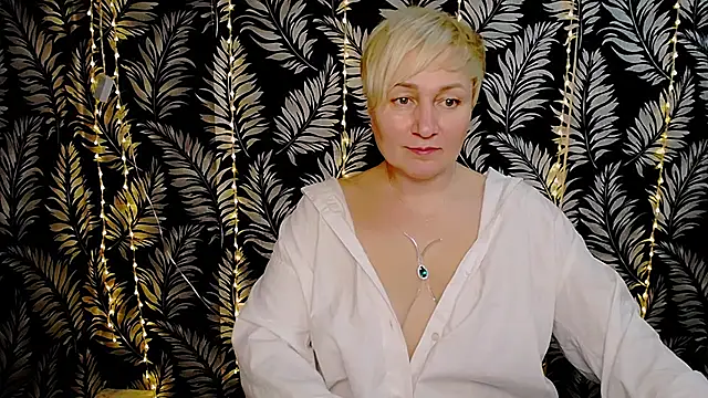 Olivia playful online show from 03-15-25, 03:16