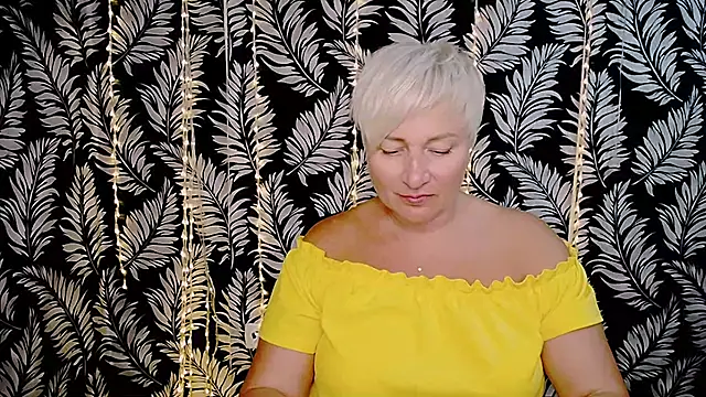 Olivia playful online show from 10-06-25, 11:29