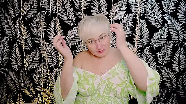 Olivia playful online show from 04-20-26, 10:40