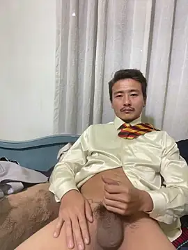 Snapshot of Satinshirt1992 chatting on 12-16-25, 03:50 Satinshirt1992 online show from 12-16-25, 03:50